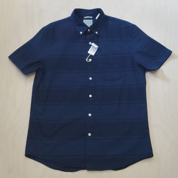 NWT American Eagle S/S Button Down M - Picture 2 of 5